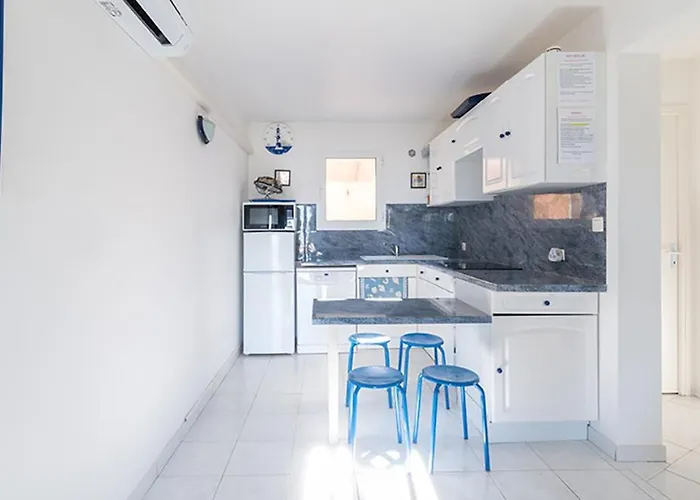 Dans l\'arriere pays Rez de chaussé de Villa Tout frais compris
